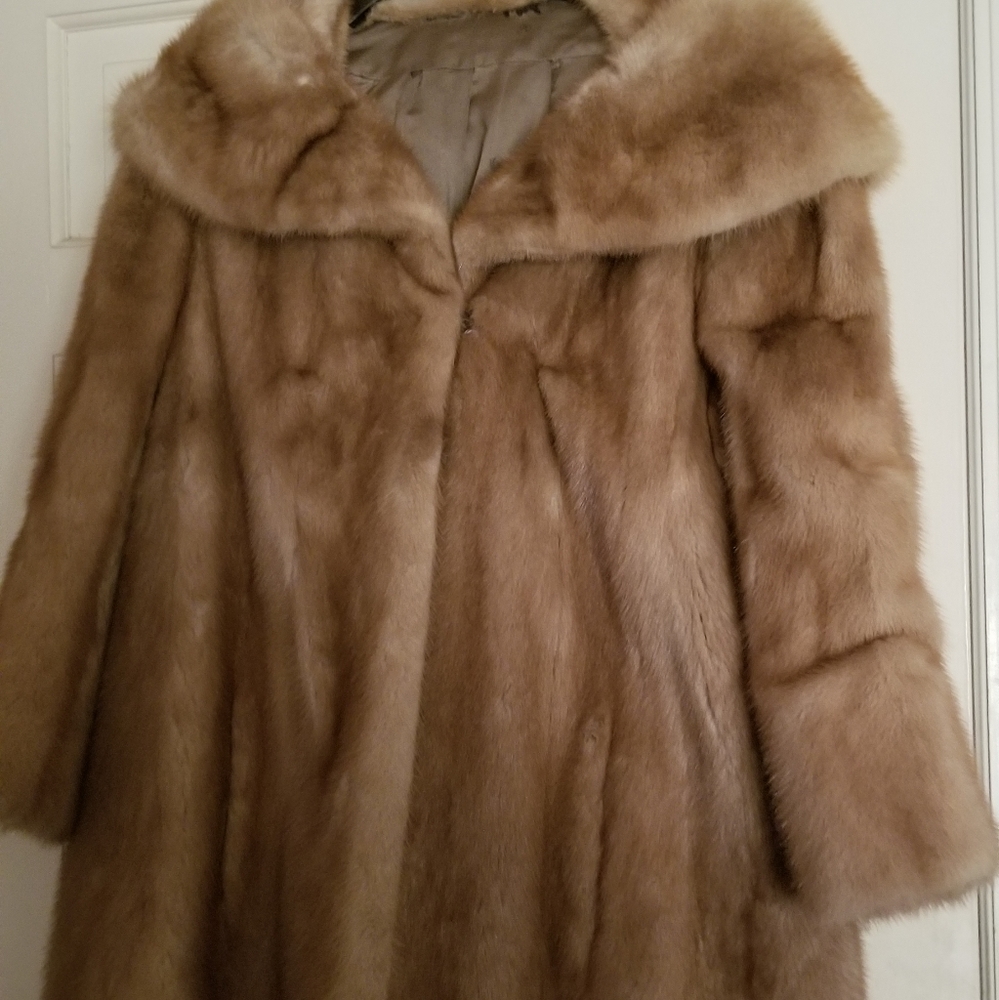 Vintage 100% Mink Custom Designed Coat Bust 38